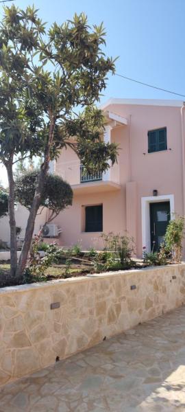 Cozy Holiday Home, Corfu